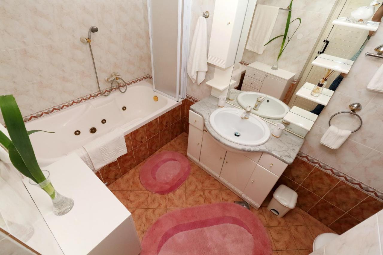 Apartman Nika - Marija Makarska Ngoại thất bức ảnh