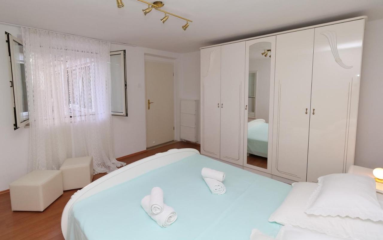Apartman Nika - Marija Makarska Ngoại thất bức ảnh