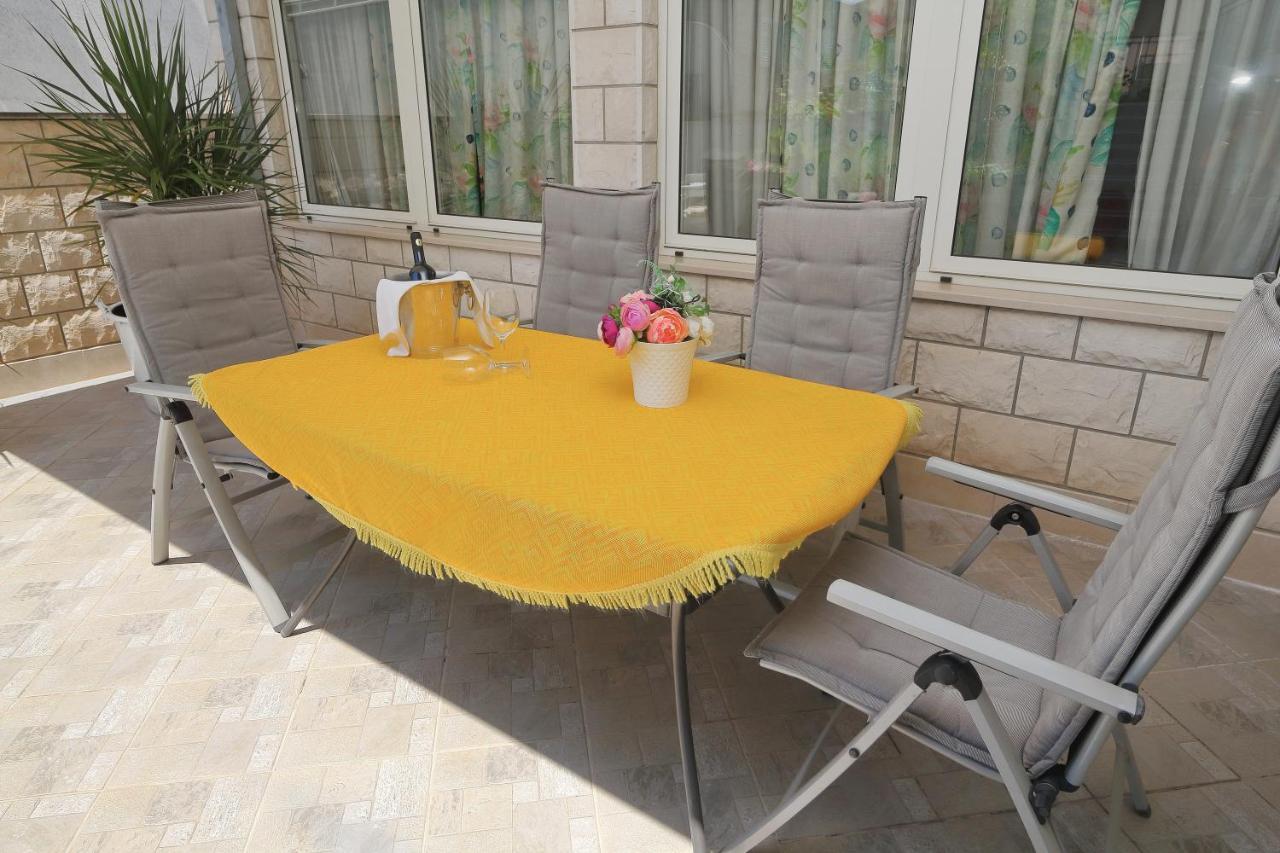 Apartman Nika - Marija Makarska Ngoại thất bức ảnh